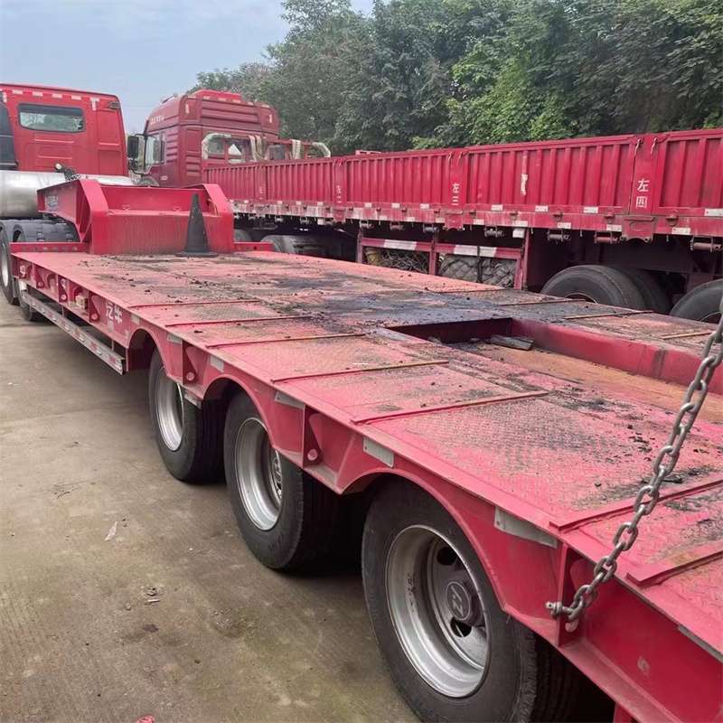 凭祥市曲麻莱县：物流专线的高效货运之旅
